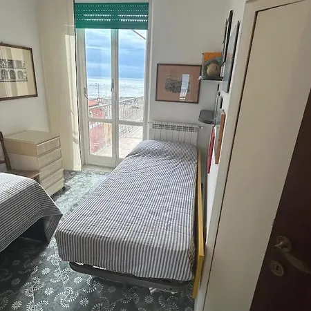 Casa Carlicchia With Terrace And Sea View